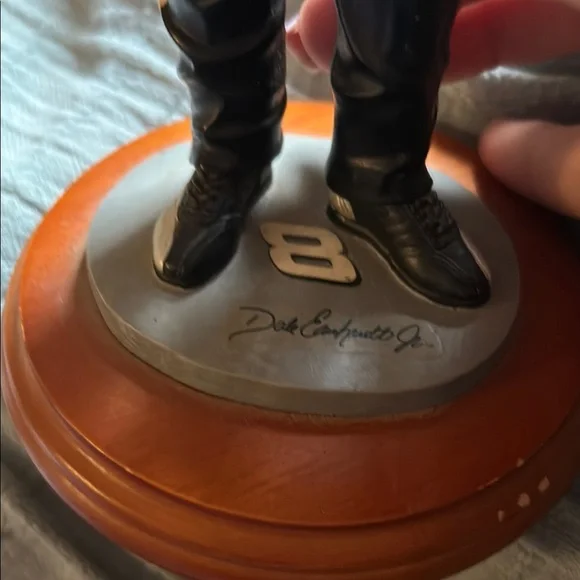Limited Edition Dale Earnhardt Jr Vintge Figure #8 - Picture 4 of 10